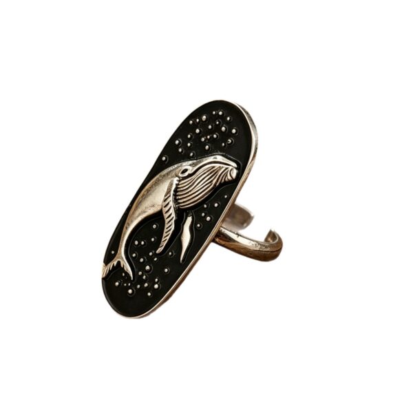 Wholesale Vintage Black Gold Oval Open Ring with Whale Pattern, Alloy Women's Jewelry Accessory