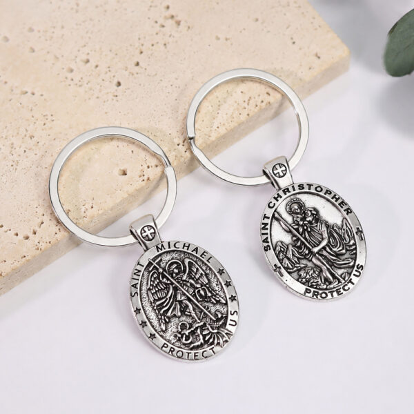 Wholesale Retro Saint Michael and Saint Christopher Metal Keychain Pendant Fashion Accessory Gift