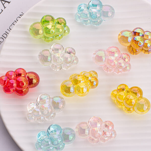 oly-fab65a4bfeb7629cbffa60857e8eb875 Wholesale Cloud Shaped Acrylic Beads Transparent UV Coated DIY Jewelry Bag Charm Car Key Accessory