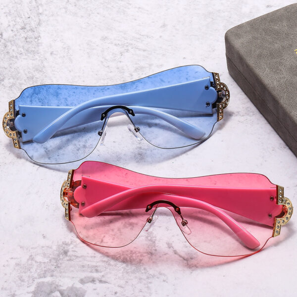 oly-fae0852e0161c85dd62b20699697eb5a Wholesale Y2K Large Frame Frameless Sunglasses UV400 Stylish Fashion Accessory for Women Boutique Gift
