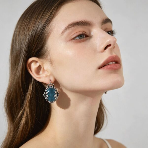 oly-fc0cc986d1d71c7abf5bcc32da27a5ce Wholesale Vintage Style Leaf Wrapped Sapphire Drop Earrings, Zinc Alloy, for Party and Gift