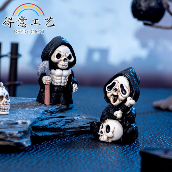 Wholesale Halloween Resin Craft Decor, Horror Movie Character Figurine for Resale