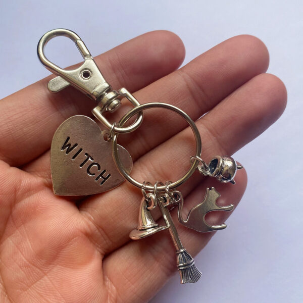 Wholesale Alloy Gothic Witch Broom Keychain Halloween Party Favors