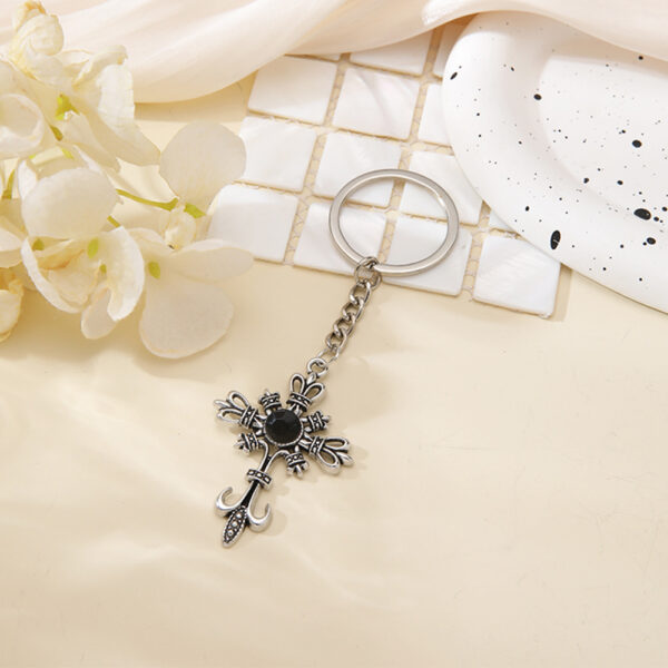 Wholesale Zinc Alloy Gothic Cross Keychain Black Ruby Red Car Key Accessory Pendant