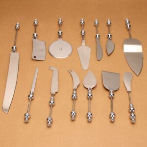 Wholesale Stainless Steel Pizza Cutter with Beaded Handle - Modern Kitchen Gadget for Everyday Use