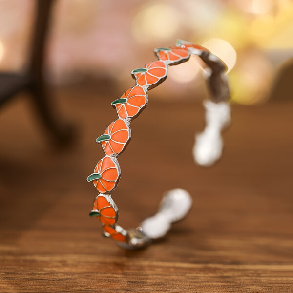 oly-011ce40eb1d4da9aa3cd3f8472b51552 Wholesale Halloween Pumpkin Vintage Metal Bracelet Jewelry Accessory For Women Party Gift