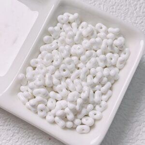 01-White / The size is about 4*6.5mm, the aperture is about 1.2mm