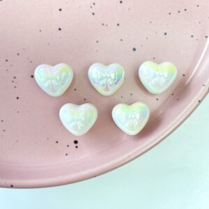 01-white / Size is about 15*18mm, hole diameter is about 2mm