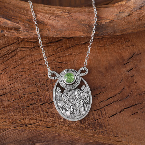 oly-049615313f1b8b4d4780bd863b0a9daf Wholesale Antique Silver Zinc Alloy Bohemian Oval Cactus Pendant Necklace With Green Stone Geometric Style Chic Jewelry Accessory For Party Gift