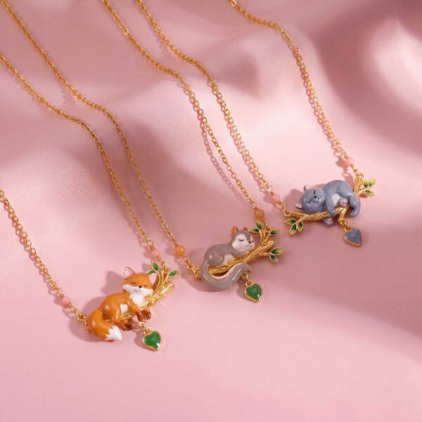 oly-075b542a9edbf6a4eaef0e024f71e972 Wholesale Stylish Animal Series Pendant Necklace Copper Electroplated Cute Fox Cat Rabbit Dog Jewelry Gift