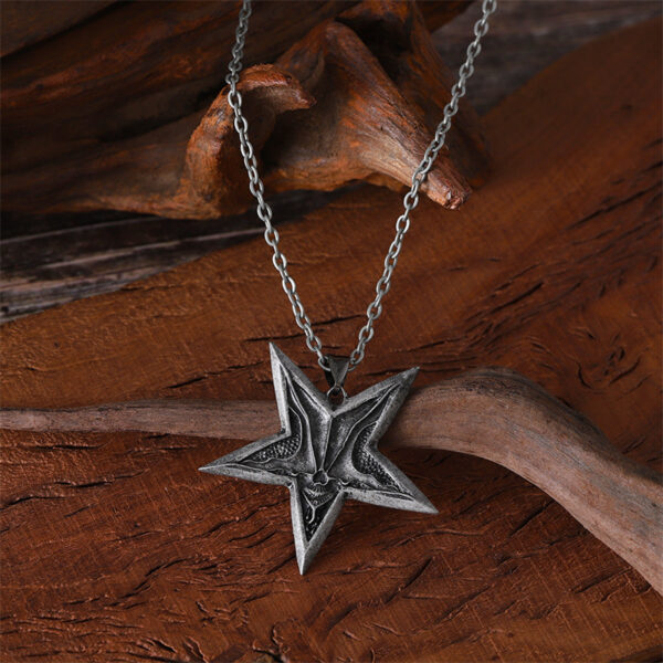 oly-0795bb2237d5c1d354e2bf1445ecb79c Wholesale Zinc Alloy Ancient Silver Pentagram Pendant Necklace Gothic Hip Hop Satan Smile Design Fashion Accessory