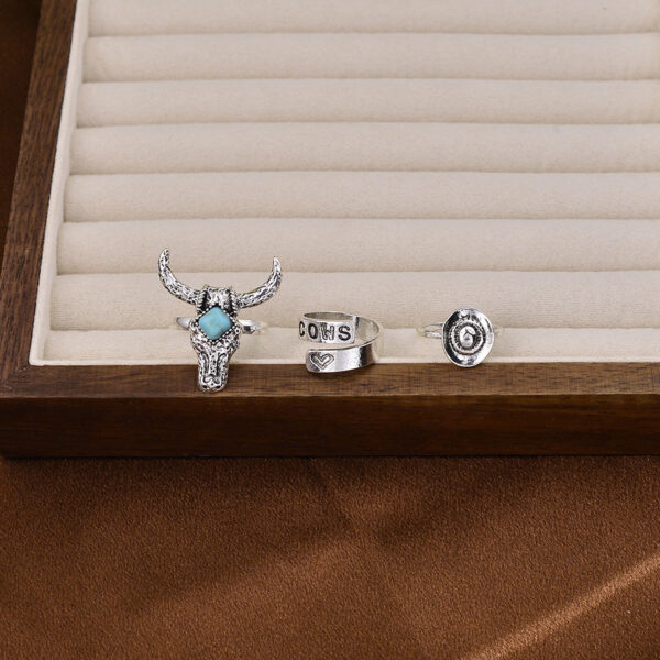Wholesale Trendy Western Cowboy Retro Ethnic Style Imitation Turquoise Bull Head Ring Fashion Jewelry Accessory For Casual Party Gift