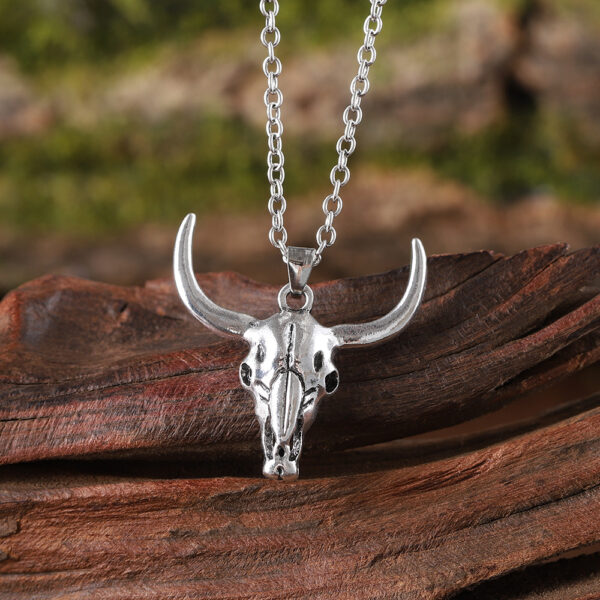 oly-099ba5c758a5eec5e2043c490ca98895 Wholesale Hip Hop Punk Style Bull Head Flower Pendant Earrings Necklace Set Zinc Alloy Electroplated Everyday Use