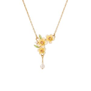 March flower necklace