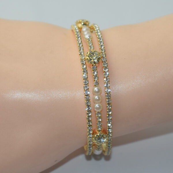 Wholesale Chic Rhinestone Pearl Open Wrap Bracelet Gold Silver Tone Electroplated Fashion Jewelry Accessory For Everyday Wear And Resale