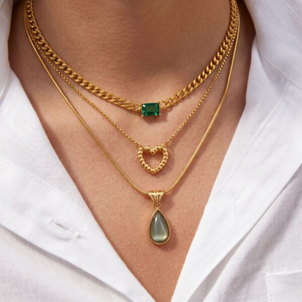 oly-0b60990e0f2a18eae513a2c986bea945 Wholesale Titanium Steel Titanium Steel Diamond Cuban Chain Necklace Heart Pendant Green Stone Fashion Accessory Everyday Wear