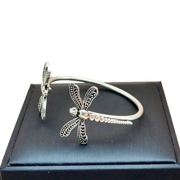 oly-0decd0e6fbe767048e7e0370b8f54cf1 Wholesale Vintage Dragonfly Open Cuff Bracelet For Women Bohemian Silver Electroplated Metal Fashion Accessory For Resale Or Gift