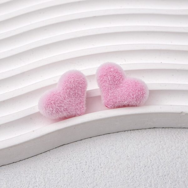 oly-0e4f63e24eaa321f7118fae3f3495783 Wholesale Macaron Flocked Heart Acrylic Beads DIY Phone Charm Keychain Accessory