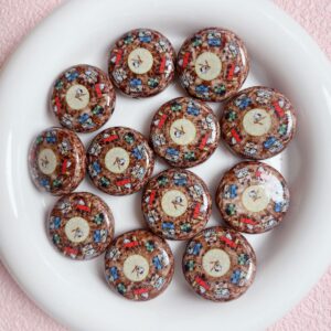 06-coffee color / Size is about 27mm, hole diameter is about 3mm
