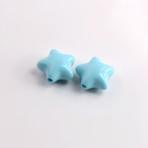 04-light blue / Size is about 21*23mm, hole diameter is about 2.8mm