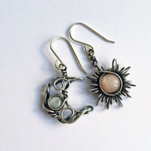 Wholesale Bohemian Vintage Sun Moon Earrings Asymmetrical Silver Tone Alloy Jewelry For Party Gift
