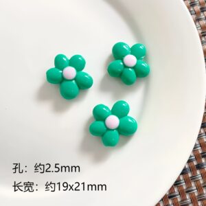 06-green / See pictures for size (sold by the piece)