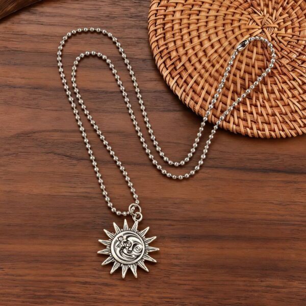 Wholesale Trendy Hip Hop Punk Sun Moon Face Pendant Necklace Antique Silver Zinc Alloy Fashion Jewelry Gift