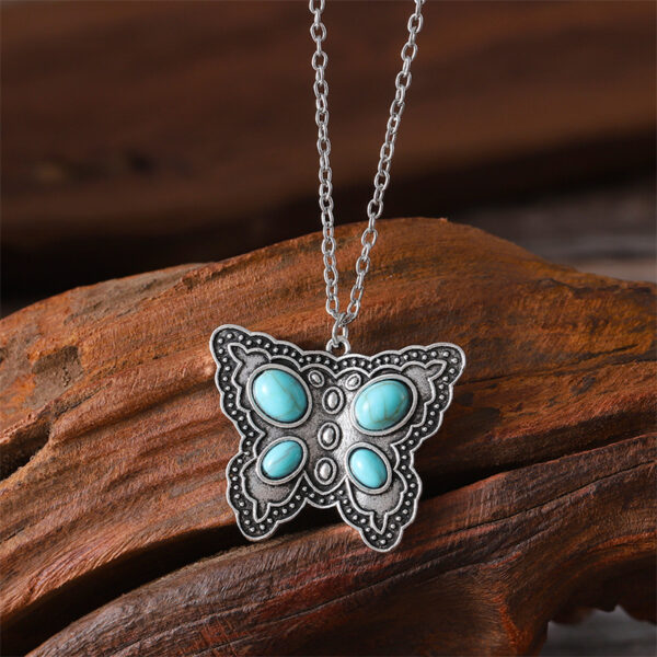 oly-15960eb74b4e1be3fcacf96a35d8bc4b Wholesale Vintage Bohemian Turquoise Butterfly Necklace Zinc Alloy Layering Jewelry Casual Sweater Chain For Everyday Wear