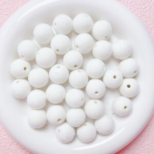 01-off-white / 16mm, hole diameter about 2.8mm (sold by piece)
