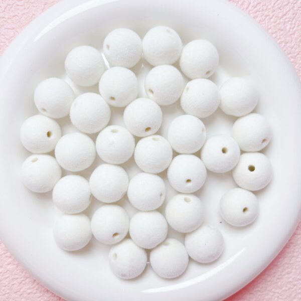 oly-17744d7a1b77528c94eb6aa5515cb81c Wholesale 16mm Cream Flocked Acrylic Round Loose Beads for DIY Phone Charm Keychain Jewelry Making