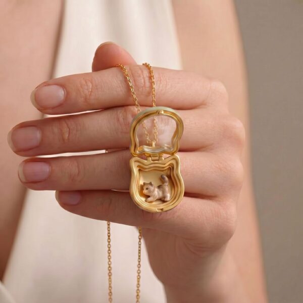 Wholesale Stylish Pink Cat Shaped Glass Photo Locket Necklace Copper Electroplated Boutique Resale Jewelry Accessory