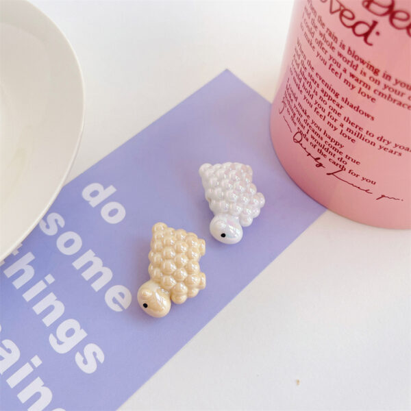oly-17ba8c9148a32663a6b9ab8e6259529e Wholesale Cute Cartoon Animal Acrylic Loose Beads Vertical Hole for DIY Jewelry, Phone Charm, Hair Accessory Craft