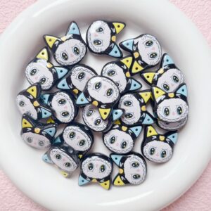 01-black / Size is about 21*23mm, hole diameter is about 3mm (sold by piece)