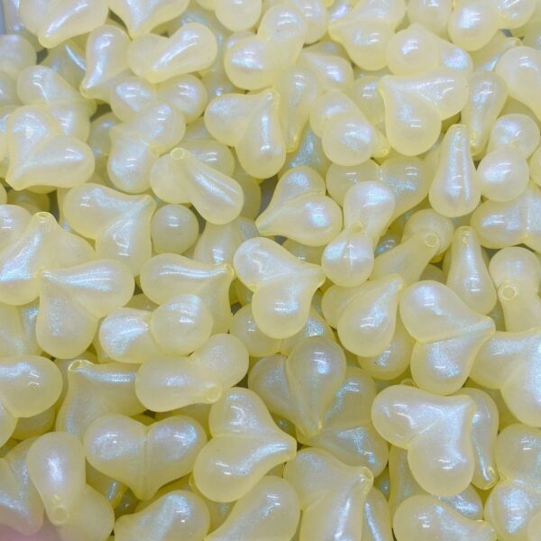 Wholesale Trendy Acrylic Loose Beads Heart Shape Yellow for DIY Jewelry Making Phone Charm Bracelet Craft Supply Gift