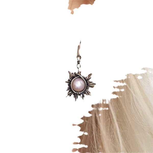 oly-18f83351b508d5abb5ff31f3591df85e Wholesale Bohemian Vintage Sun Moon Earrings Asymmetrical Silver Tone Alloy Jewelry For Party Gift
