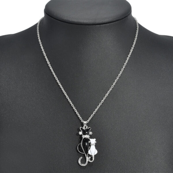 oly-195b8ea7eaa5a8f1e59b848365016df5 Wholesale Black And White Cat Couple Jewelry Set Necklace Brooch Earrings Zinc Alloy Electroplated Trendy Gift For Cat Lovers