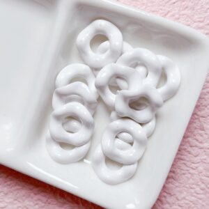 12-white / Size is about 16mm, inner ring is 6.5mm