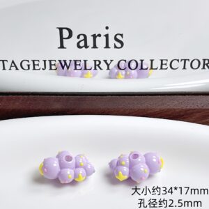 05-light purple / Large cloud (size about 17*34mm, aperture about 2.5mm)