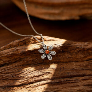 Six petal flower necklace