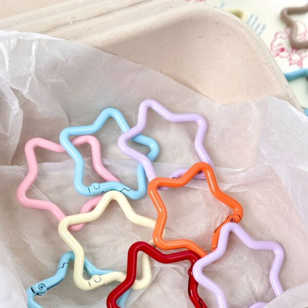 oly-1bf32c0660bac02e3acf59e366f0fa76 Wholesale Colorful Painted Metal Five-Pointed Star Spring Buckle DIY Accessory for Bag Charm Keychain Craft Supply