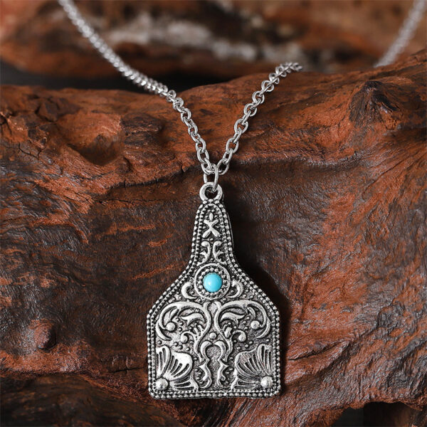 oly-1d163ca900c958cc99de45c5bbfff9a3 Wholesale Retro Turquoise Irregular Pendant Necklace Ancient Silver Finish Trendy Fashion Accessory For Daily Wear
