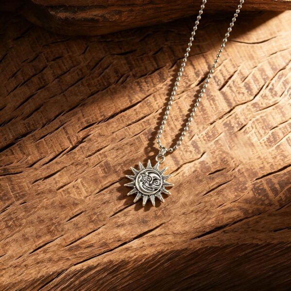 Wholesale Trendy Hip Hop Punk Sun Moon Face Pendant Necklace Antique Silver Zinc Alloy Fashion Jewelry Gift
