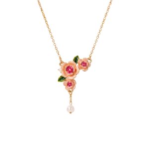 June flower necklace