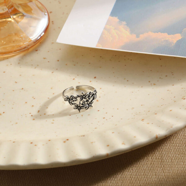 oly-1e928a48a219c09dba9e5c2db13301c0 Wholesale Retro Hollow Flower Open Ring Women S Fashion Jewelry Accessory Boutique Resale Gift