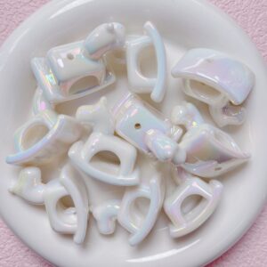 06-white / Size is about 30*40*22mm, hole diameter is about 3mm