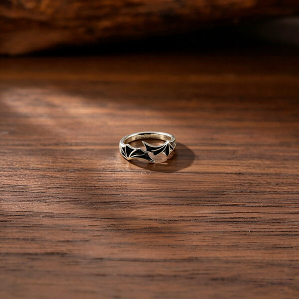 oly-21e34ca7d22deb3d3f21942179ac80b5 Wholesale Antique Silver Bat Wing Ring Trendy Devil Wings Design Unisex Jewelry Accessory Everyday Wear Gift