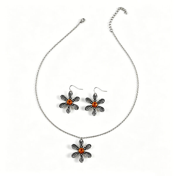 oly-24482758c99f3237499320c0457d4bd0 Wholesale Vintage Textured Sunflower Dangle Earrings Zinc Alloy Electroplated Boutique Fashion Accessory