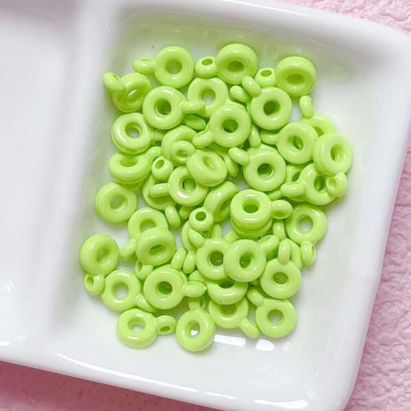 oly-25000224b0d0a2e0941ae6e18eb25d29 Wholesale Fruit Green Acrylic Beads 6mm for DIY Phone Charm Jewelry Making Bag Charm Accessory Resale