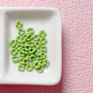 13-fruit green / Size is about 6mm, hole is about 2mm (sold by the piece)