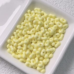 03-Light Yellow / The size is about 4*6.5mm, the aperture is about 1.2mm